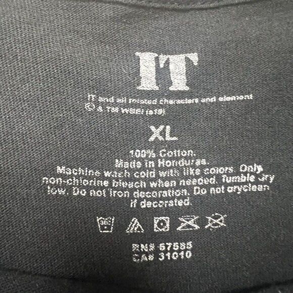 IT Pennywise Mens Short Sleeve Black Crewneck T-Shirt Clown Halloween Horror XL - Picture 4 of 8
